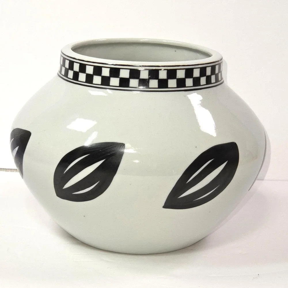 Ecco Terra Porcelain‎ Vase Black White Sculptural Bulb 6 Modern Art Decor